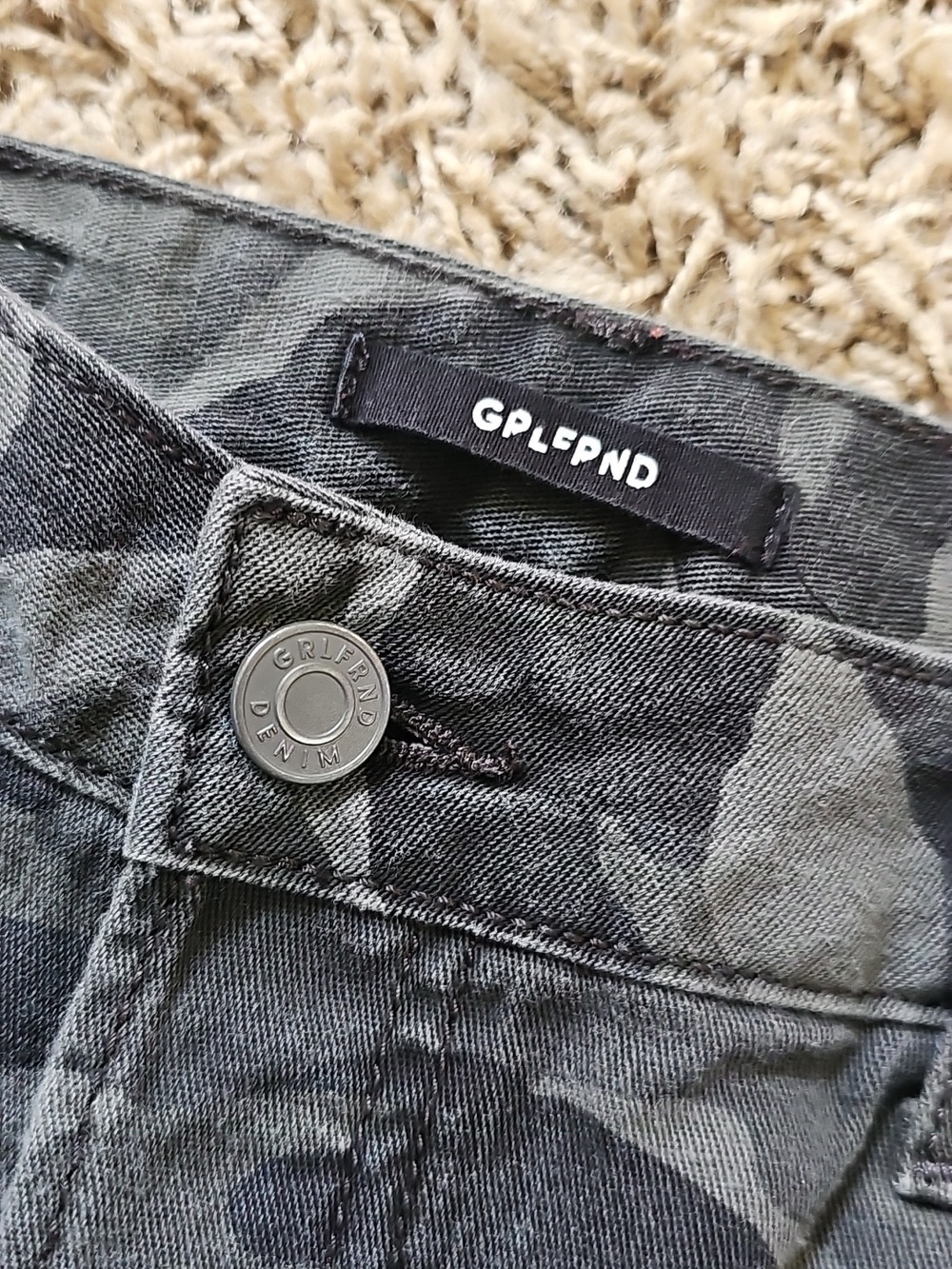 GRLFRND Camo Aaron Cargo Jeans 100% Cotton Pants 27 Cropped Button Up - Picture 3 of 10